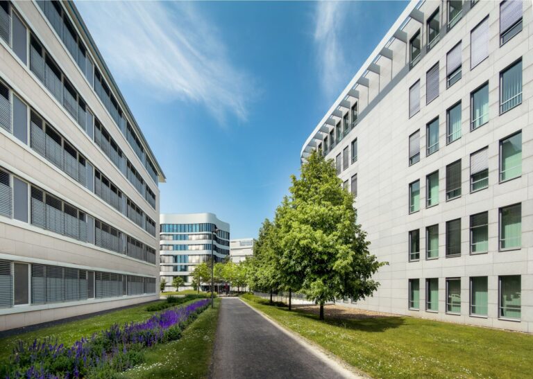 Dunt Versicherungsmakler GmbH Neuss: Versicherungsberatung und Kontakt