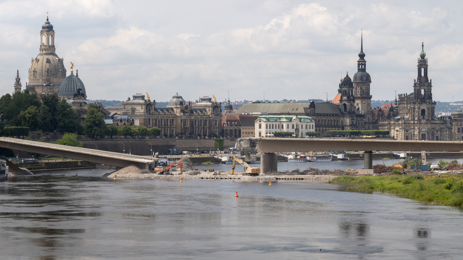 Elbtal Finanz GmbH & Co. KG Dresden: Versicherungsberatung und Kontakt in Dresden
